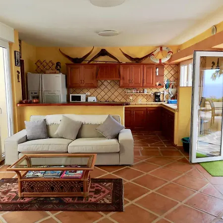 Ancon House Dom wakacyjny