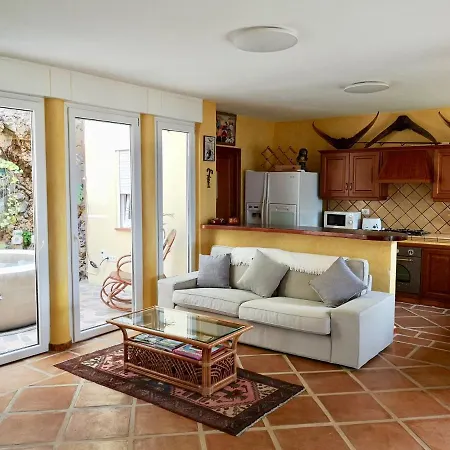 Dom wakacyjny Ancon House