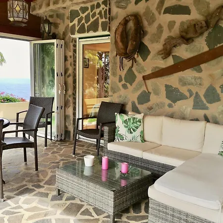 Dom wakacyjny Ancon House